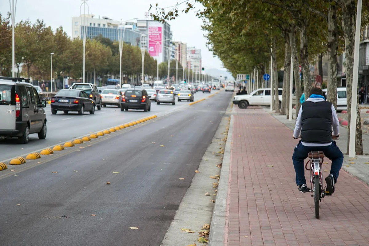 Ana Komnena Bus Stop